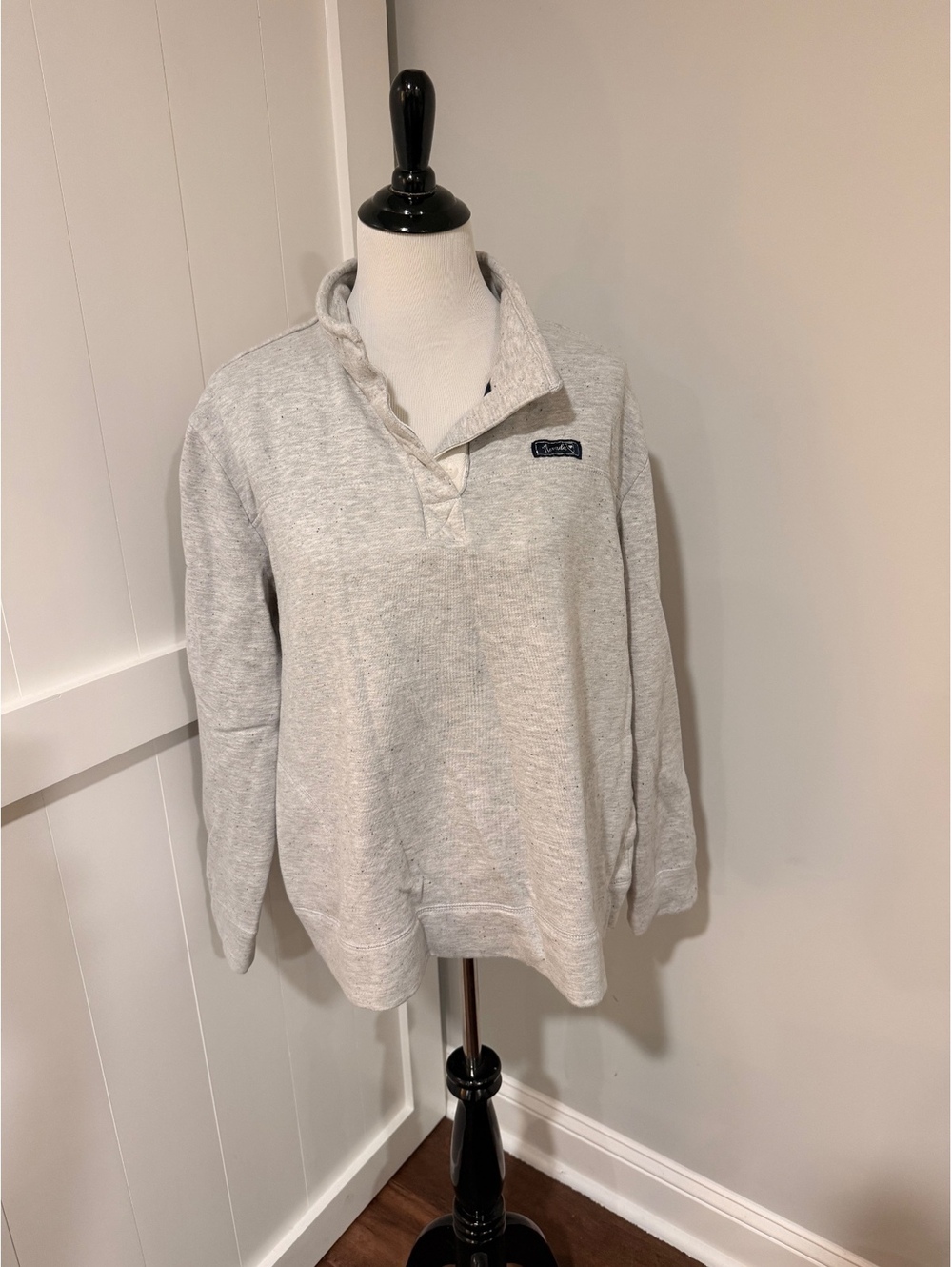 State of Mine women’s XXL Pullover Sweatshirt with Button Collar in Light Gray